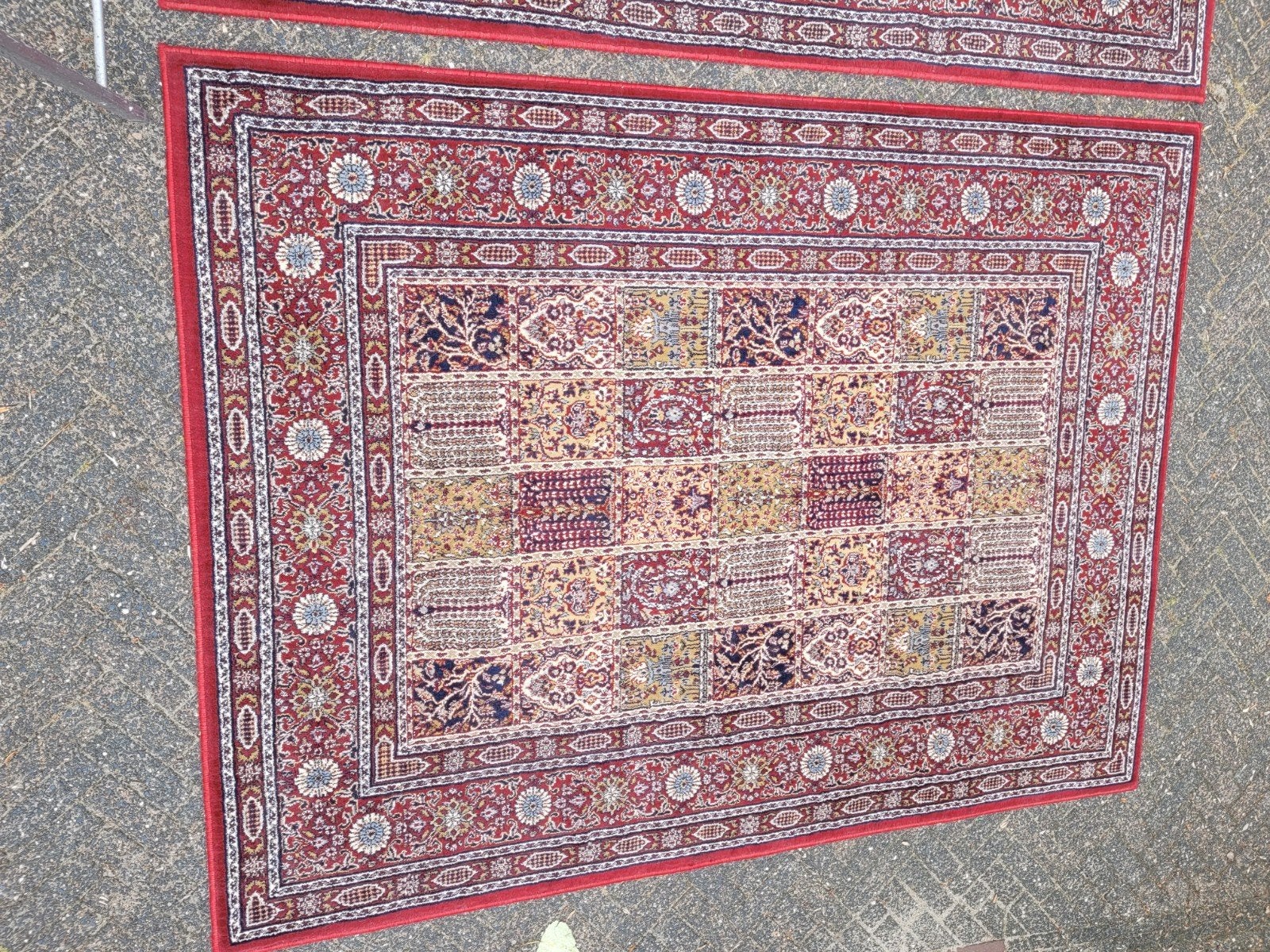 IKEA Valby Ruta Vloerkleed - 170x230 cm 2 stuks  €40,-/p stk, Ophalen, Gebruikt, Klassiek, Oosters, 150 tot 200 cm