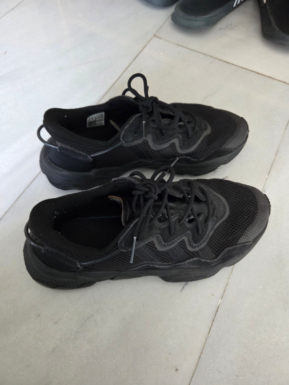 Adidas Ozweego maat 43, Zwart, Ophalen of Verzenden, Adidas, Sneakers of Gympen