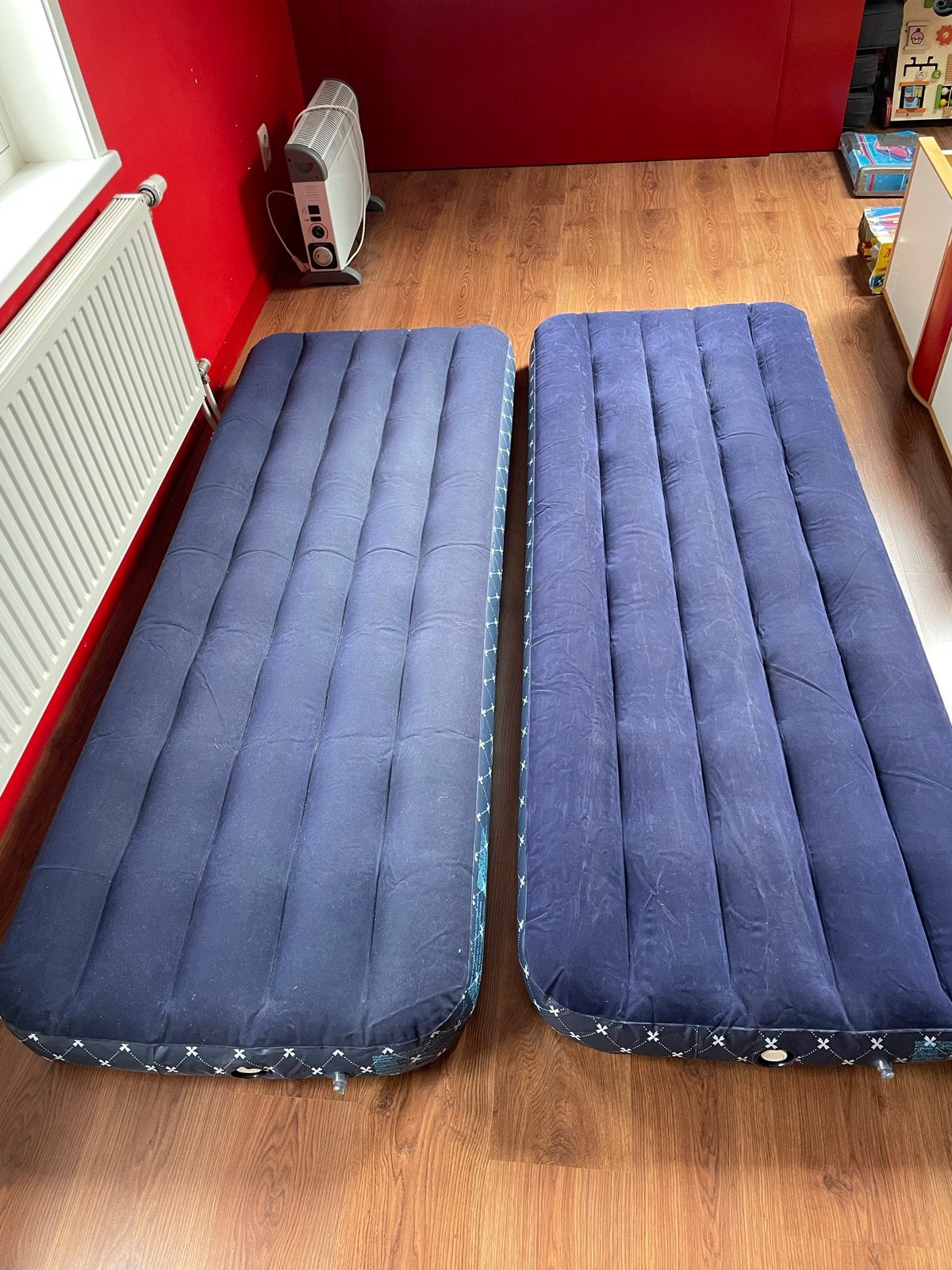 3 Intex eenpersoons luchtbedden - Ideaal voor logees/campin, Ophalen, Zo goed als nieuw, 1-persoons