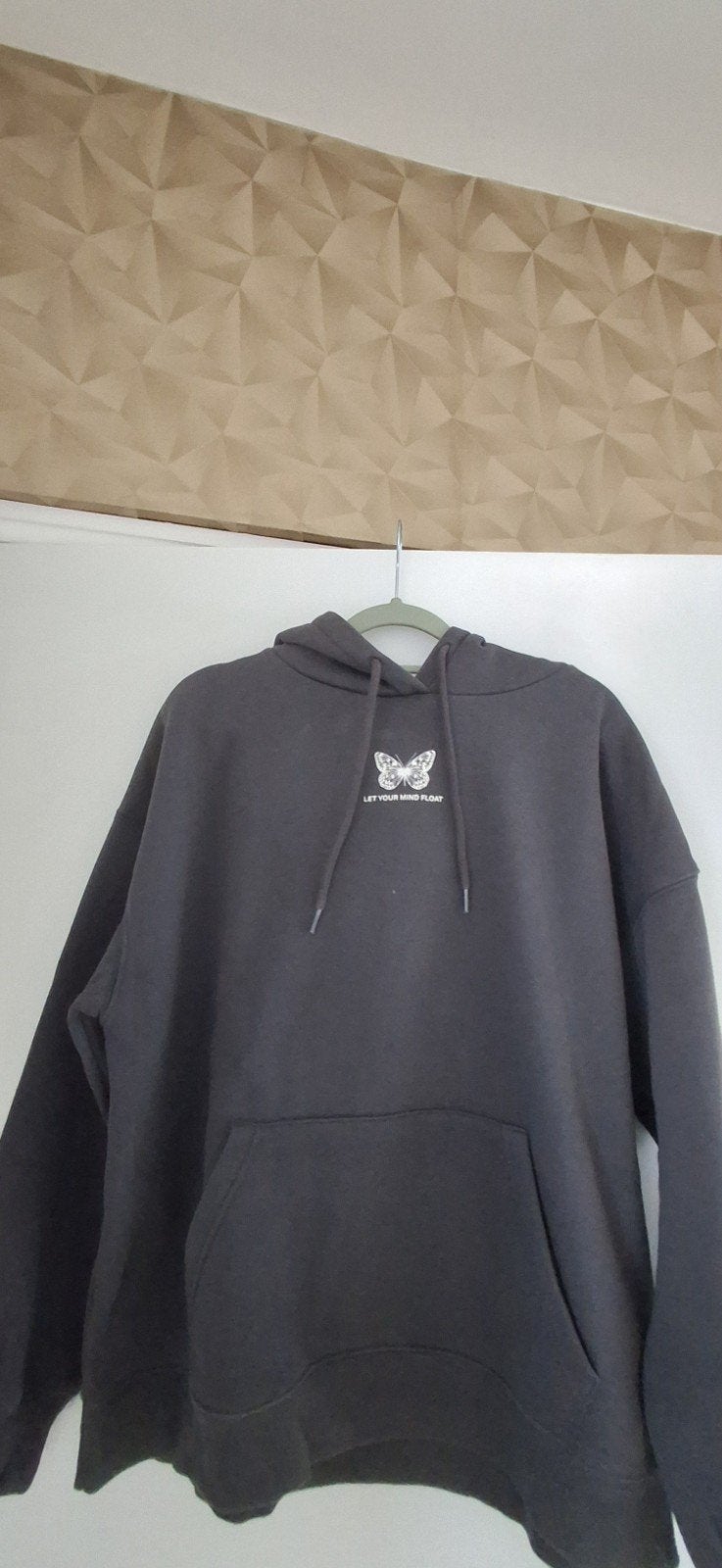 Donkergrijze hoodie met print - FB Sister, Ophalen of Verzenden, Zo goed als nieuw, Maat 36 (S), Grijs