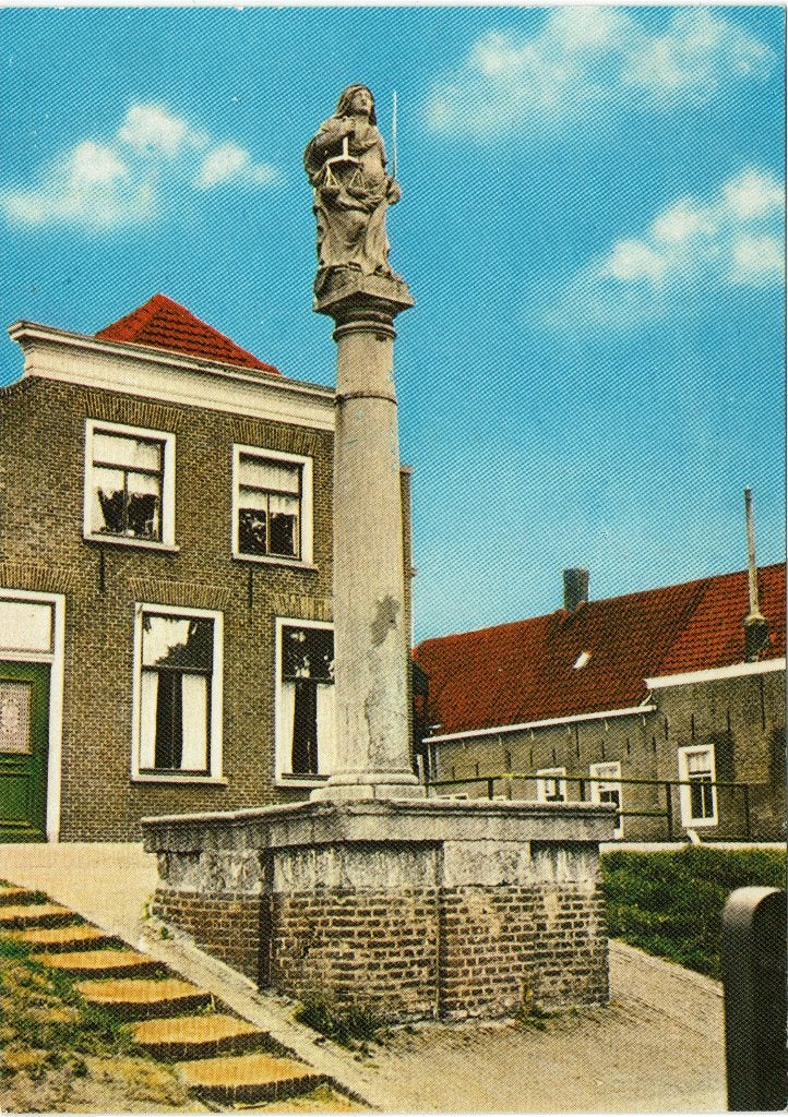 Hekendorp – Schandpaal met vrouwe Justitia., Ophalen of Verzenden, 1960 tot 1980, Ongelopen, Zuid-Holland