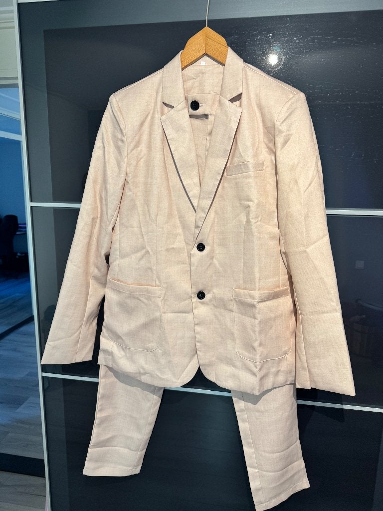 Beige pak, Ophalen of Verzenden, Nieuw, Bruin, Trouwpak