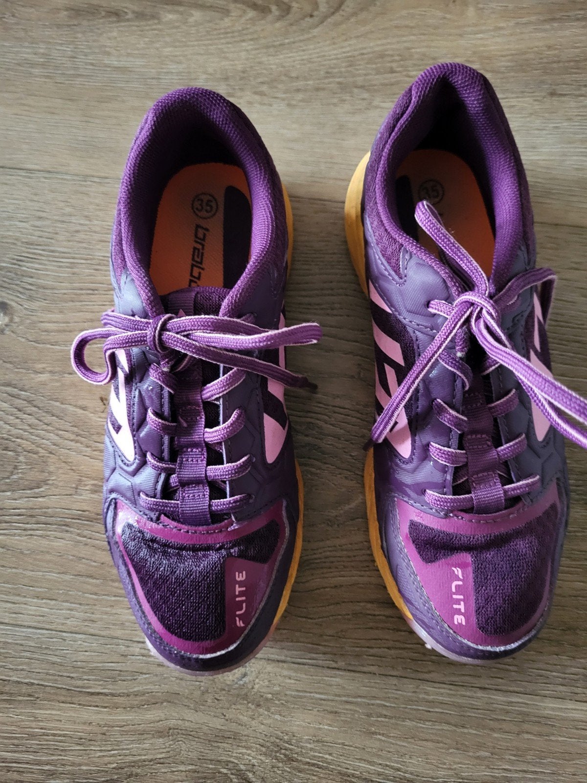 Brabo hockeyschoenen voor buiten - Maat 35, Ophalen, Gebruikt, Schoenen
