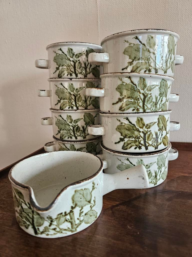 Wedgwood Stonehenge 'Green Leaves' sauskom, Ophalen of Verzenden, Zo goed als nieuw, Porselein, Overige typen
