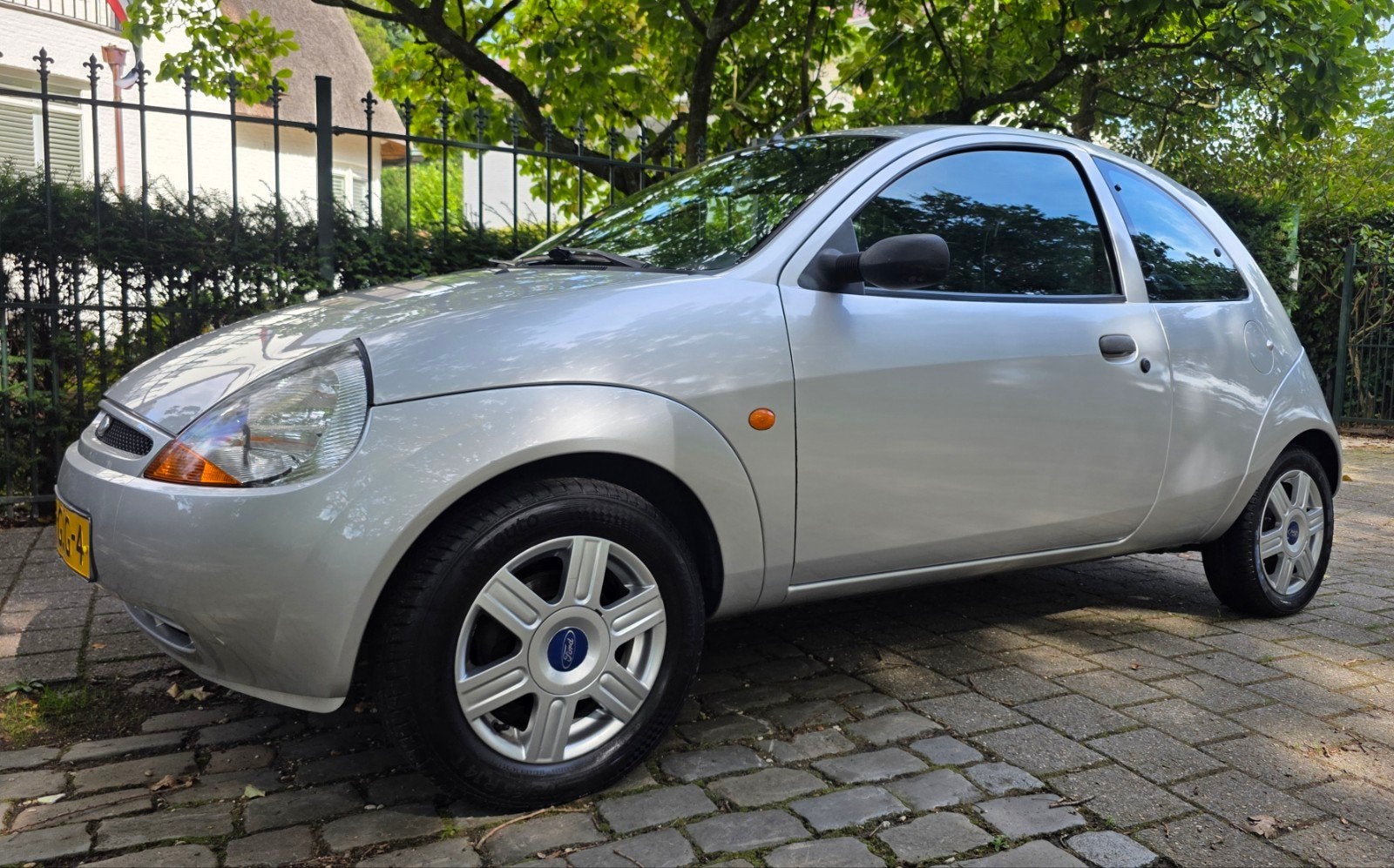 Ford Ka 1.3 Titanium.      NIEUWSTAAT✅️, Auto's, Ka, Sound system, Bedrijf, Handgeschakeld