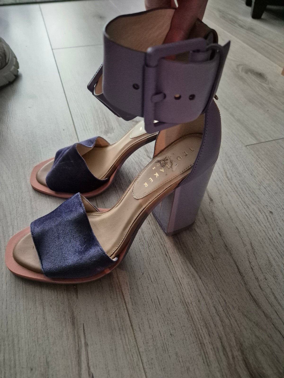 Ted Baker Sandalen met Hak - Maat 37, Kleding | Dames, Overige kleuren, Ted Baker, Gedragen, Sandalen of Muiltjes