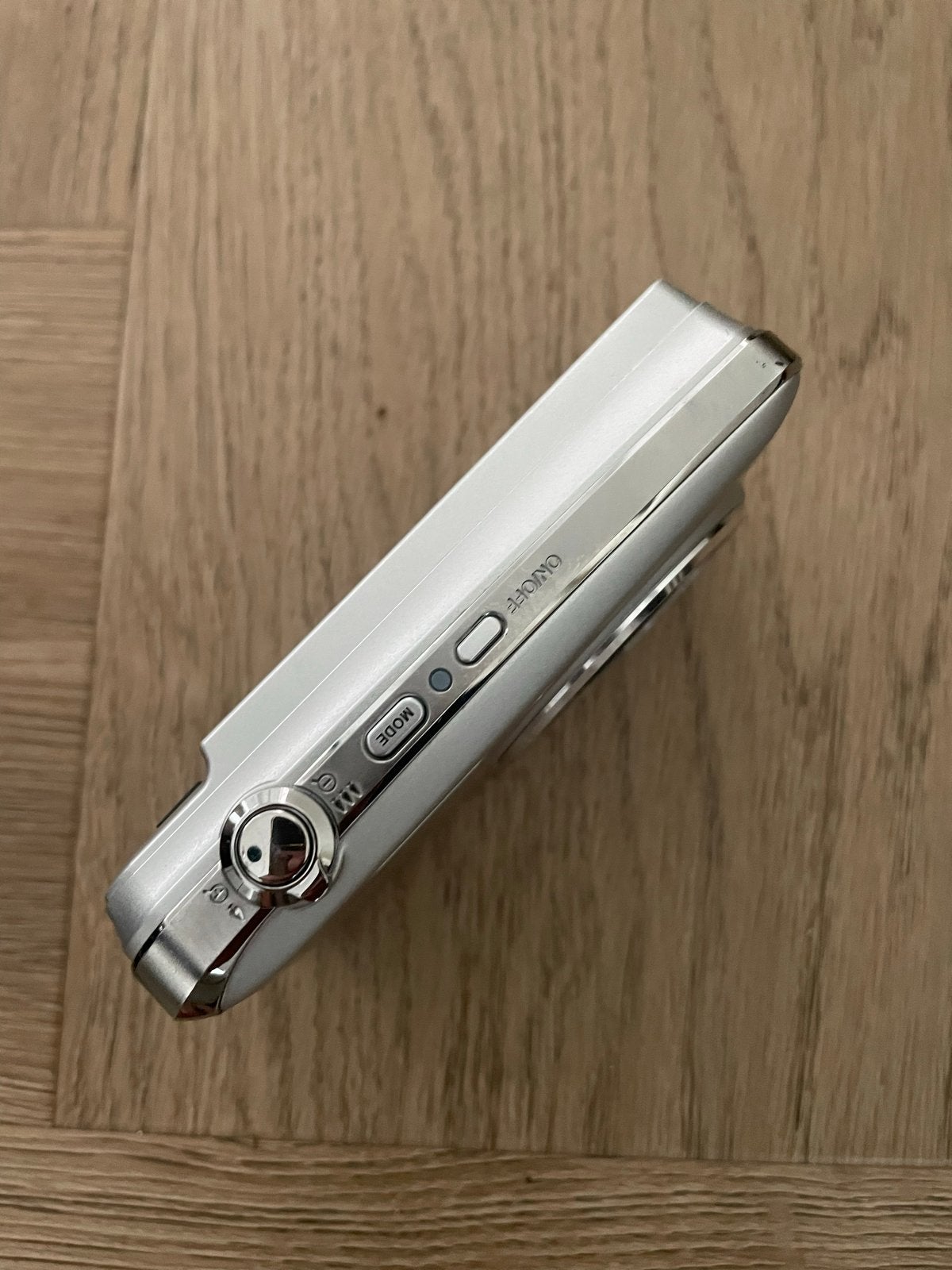 Digitale camera Traveler IS12 - defect, Audio, Tv en Foto, Fotocamera's Digitaal, Verzenden, Compact, 4 t/m 7 keer, Niet werkend