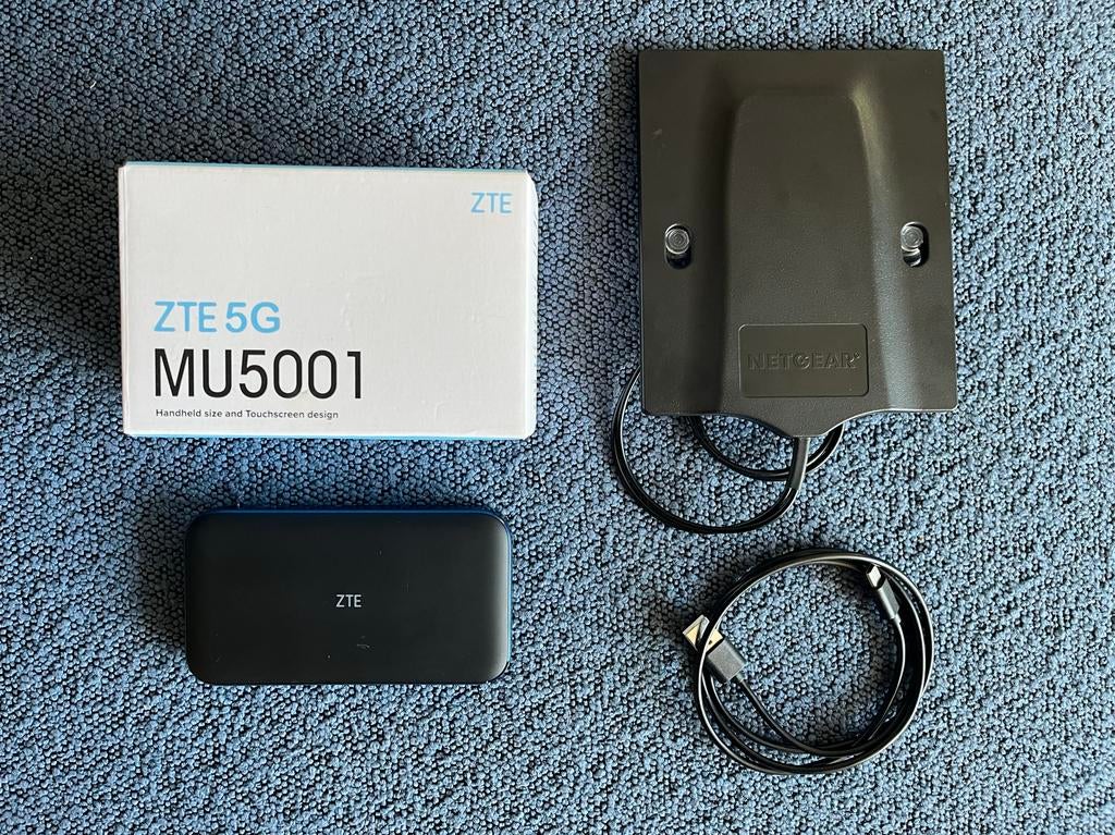 ZTE 5G MU50001 Mobiele WiFi MiFi Hotspot + Netgear Antenne, Computers en Software, Routers en Modems, Ophalen of Verzenden, Gebruikt