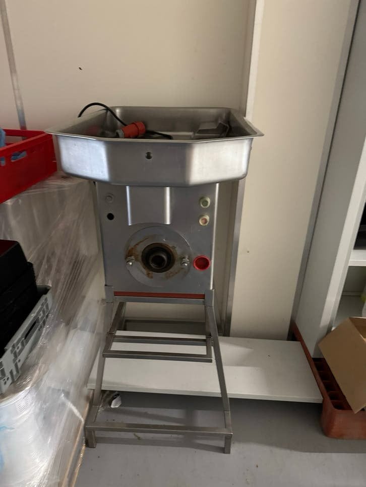 Hobart Vleesmolen - Professionele Slagerij Apparatuur, Ophalen, Gebruikt, Bakkerij en Slagerij