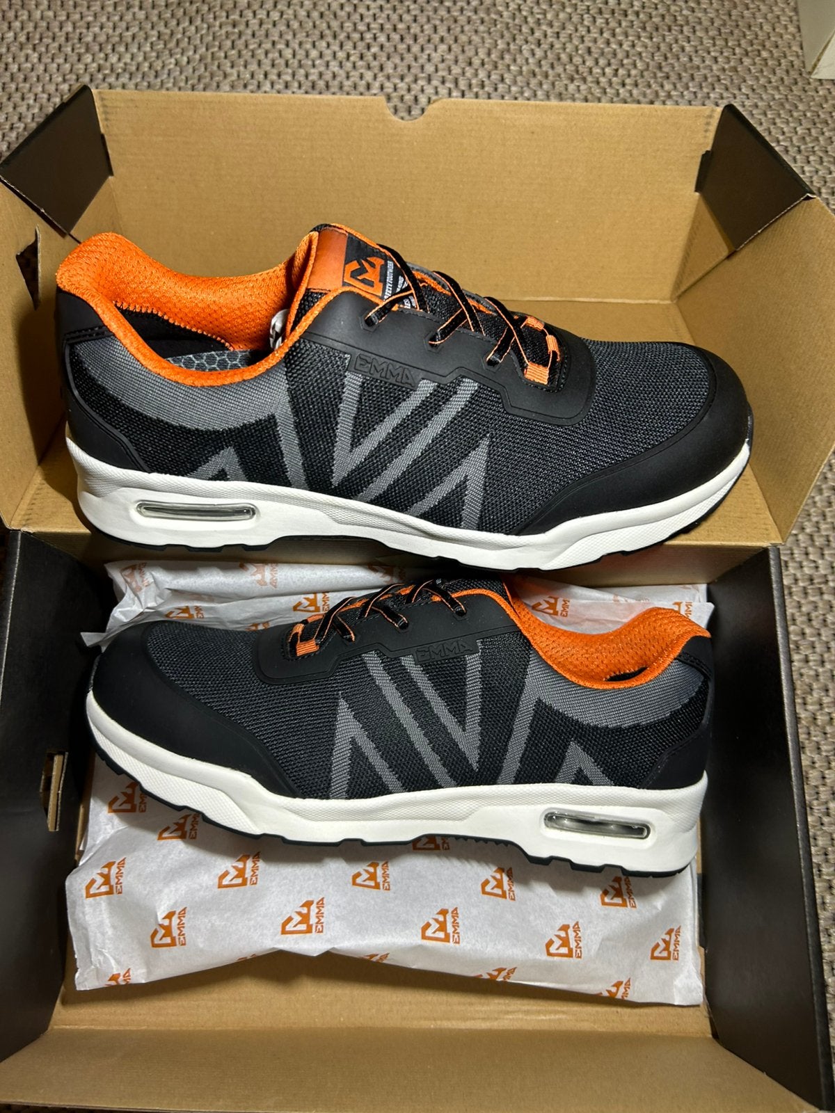 Nieuwe lichtgewicht Emma werkschoenen mt 45 met AIR demping, Verzenden, Zwart, Nieuw, Werkschoenen