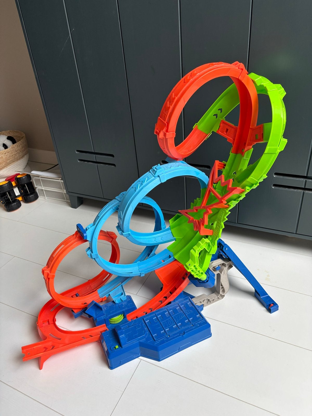 Hot Wheels 4 Loopings Crash Baanset, Ophalen, Racebaan, Zo goed als nieuw, Met looping