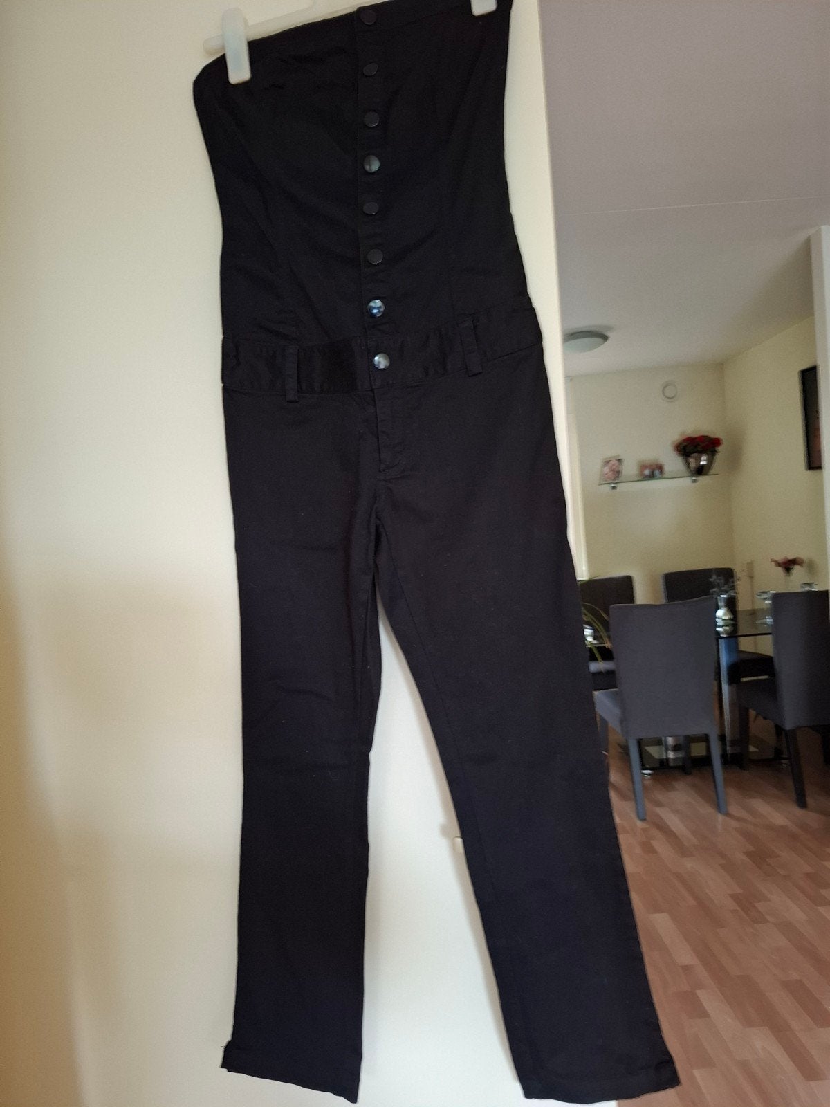 Zwarte broek maat 36 vero moda 2 euro, Kleding | Dames, Jumpsuits, Vero Moda, Zwart, Ophalen of Verzenden, Zo goed als nieuw