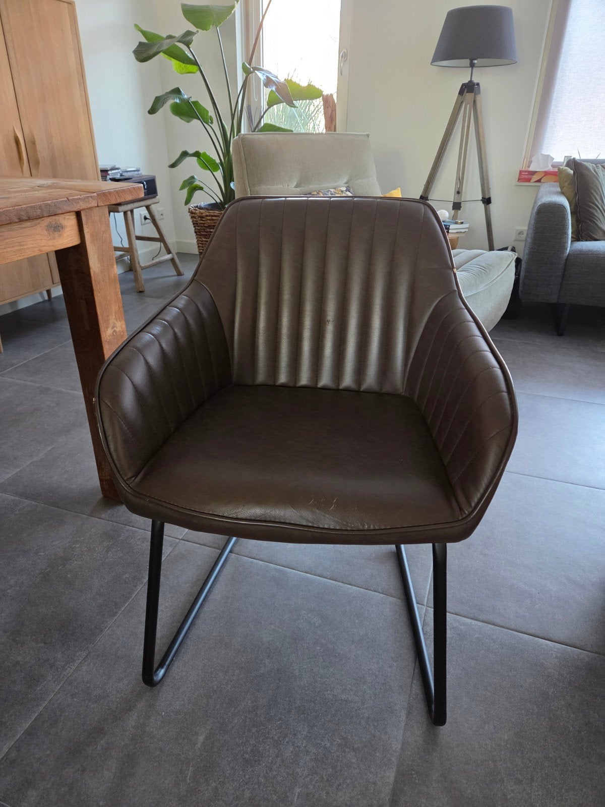6 bruine eetkamerstoelen GRATIS op te halen VOOR 28 sept., Huis en Inrichting, Ophalen, Overige materialen, Gebruikt, Bruin