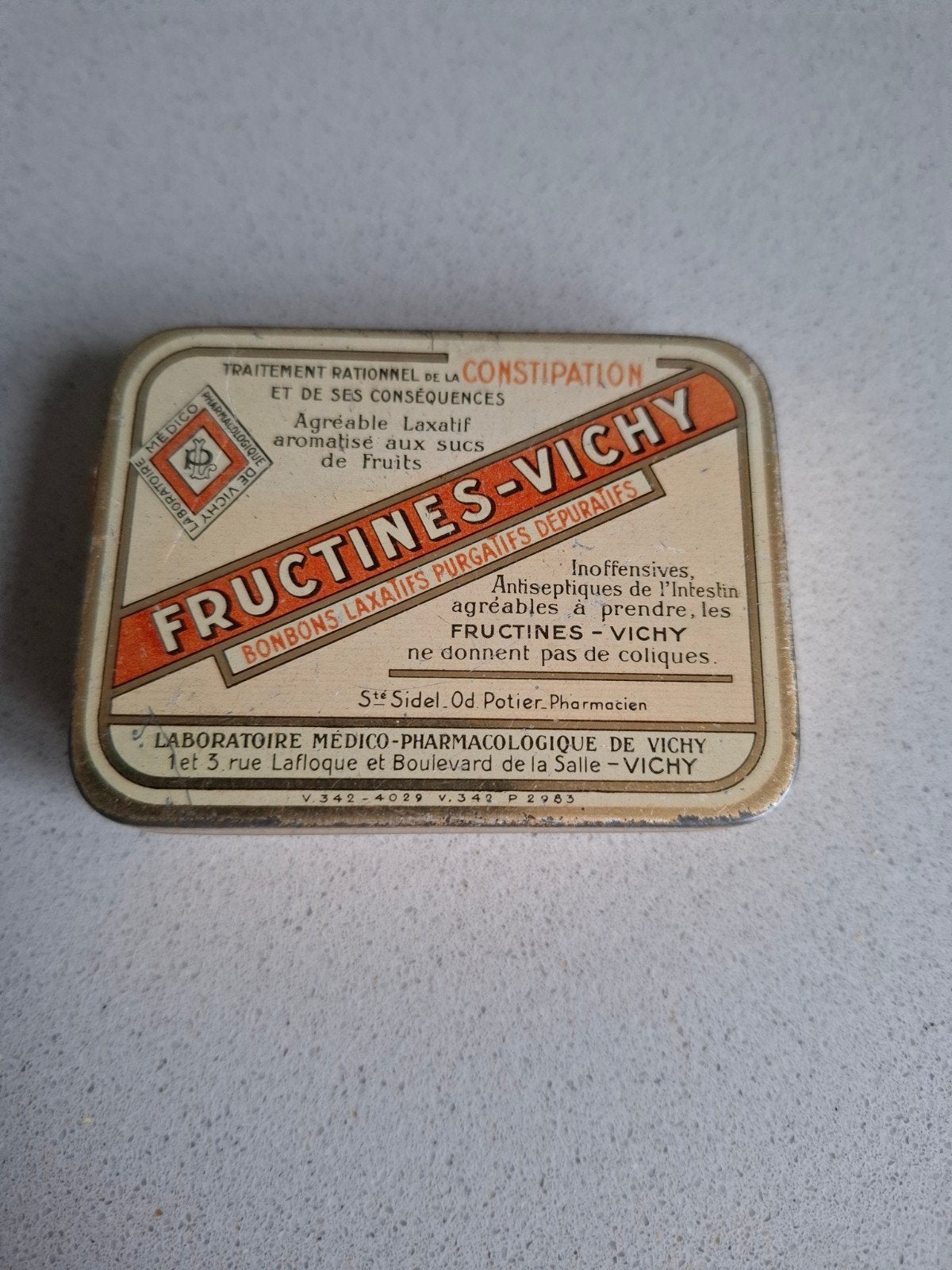 Vintage Fructines-Vichy blikje - zeldzaam verzamelobject, Ophalen of Verzenden, Gebruikt, Overige, Overige merken