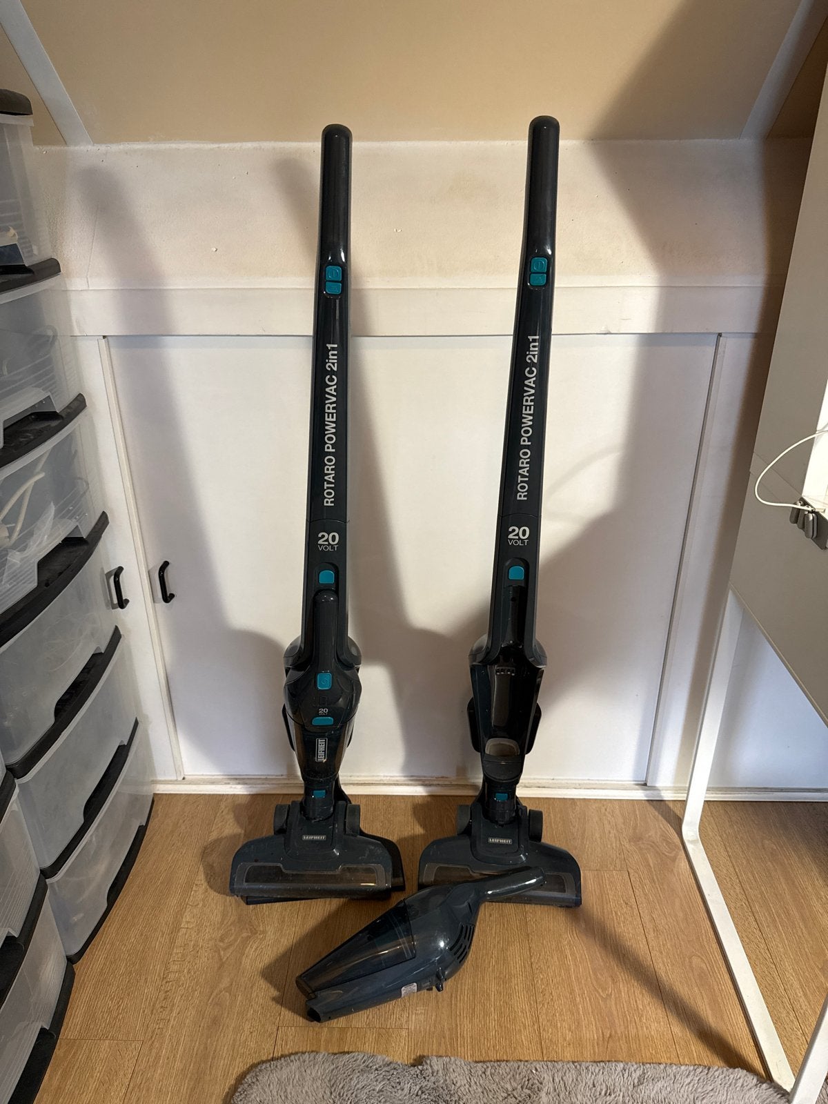 2x Leifheit Rotaro PowerVac 2in1 Steelstofzuiger - Defect, Ophalen, Overige merken, Draadloos, Niet werkend