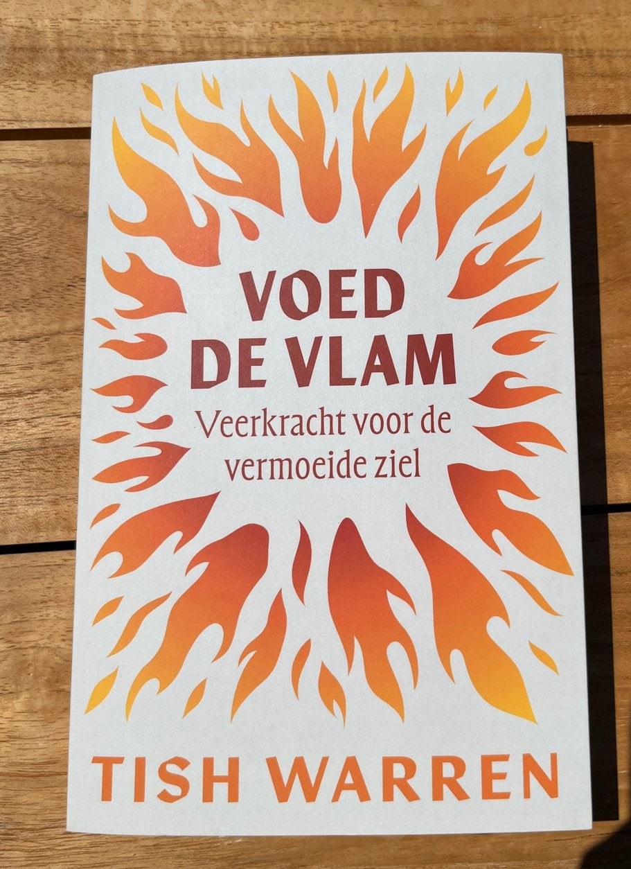 NIEUW: Tish Warren: Voed de Vlam, Ophalen of Verzenden, Zo goed als nieuw