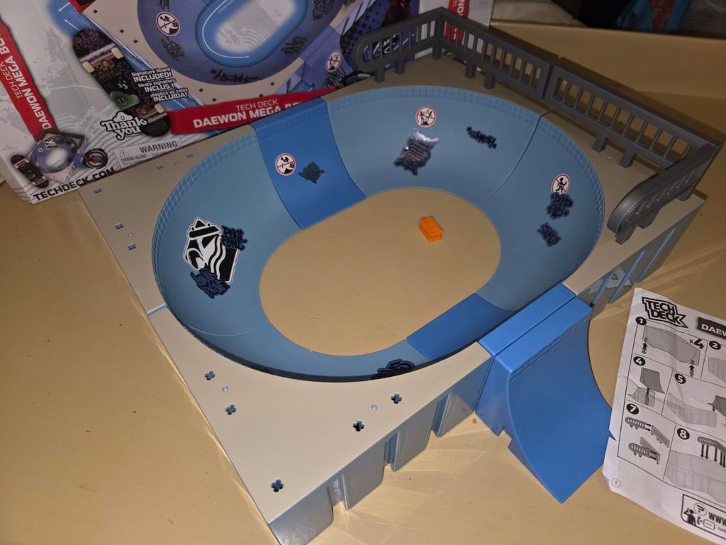 Tech deck Daewon Mega Bowl skate park zonder vinger skateboa, Kinderen en Baby's, Speelgoed | Overig, Ophalen of Verzenden, Jongen of Meisje