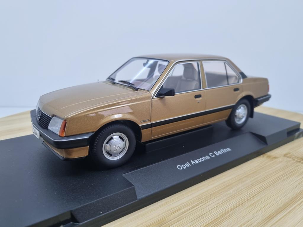 Uitverkoop! MCG Opel Ascona C Berlina Goud Metallic 1:18, Overige merken, C, Nieuw, Ophalen of Verzenden