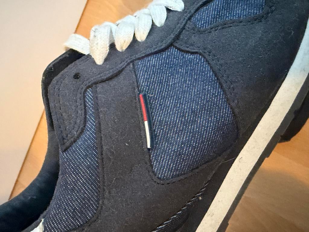 Tommy Hilfiger schoenen maat 38, Ophalen of Verzenden, Gedragen, Blauw, Sneakers of Gympen