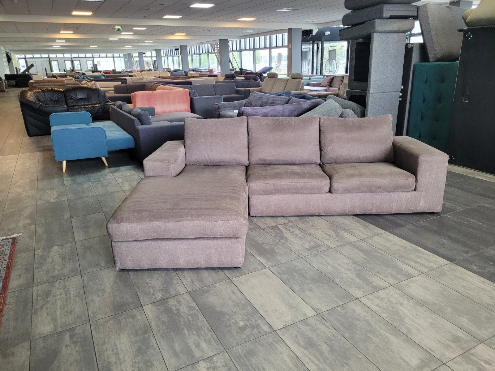 Foto 9 van ✅️️️️️️️️ GEREINIGD grijsbruine hoekbank 280x200 | BEZORGEN