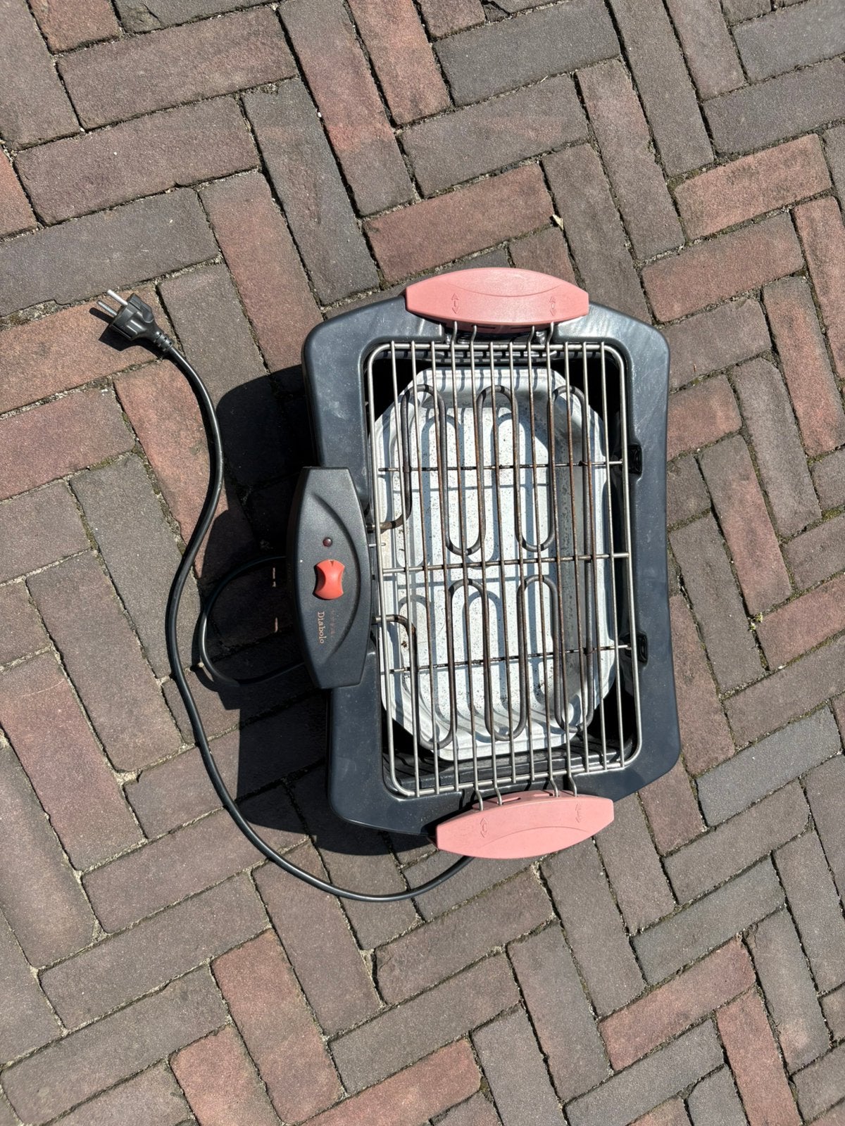 Tafel barbecue, Ophalen, Gebruikt