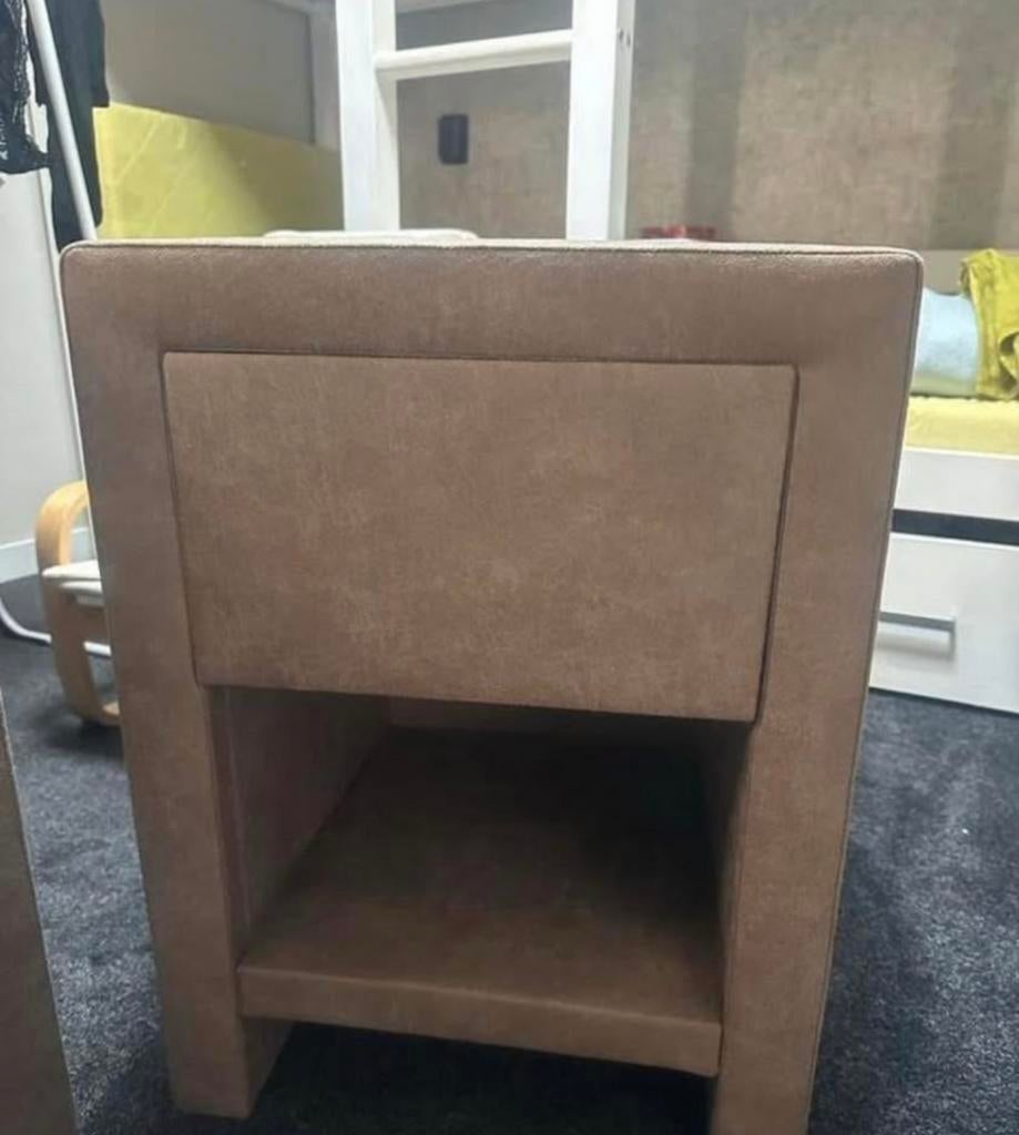 Nachtkastjes 2 stuks van Swiss Sense, Overige materialen, Minder dan 45 cm, Zo goed als nieuw, 55 tot 70 cm