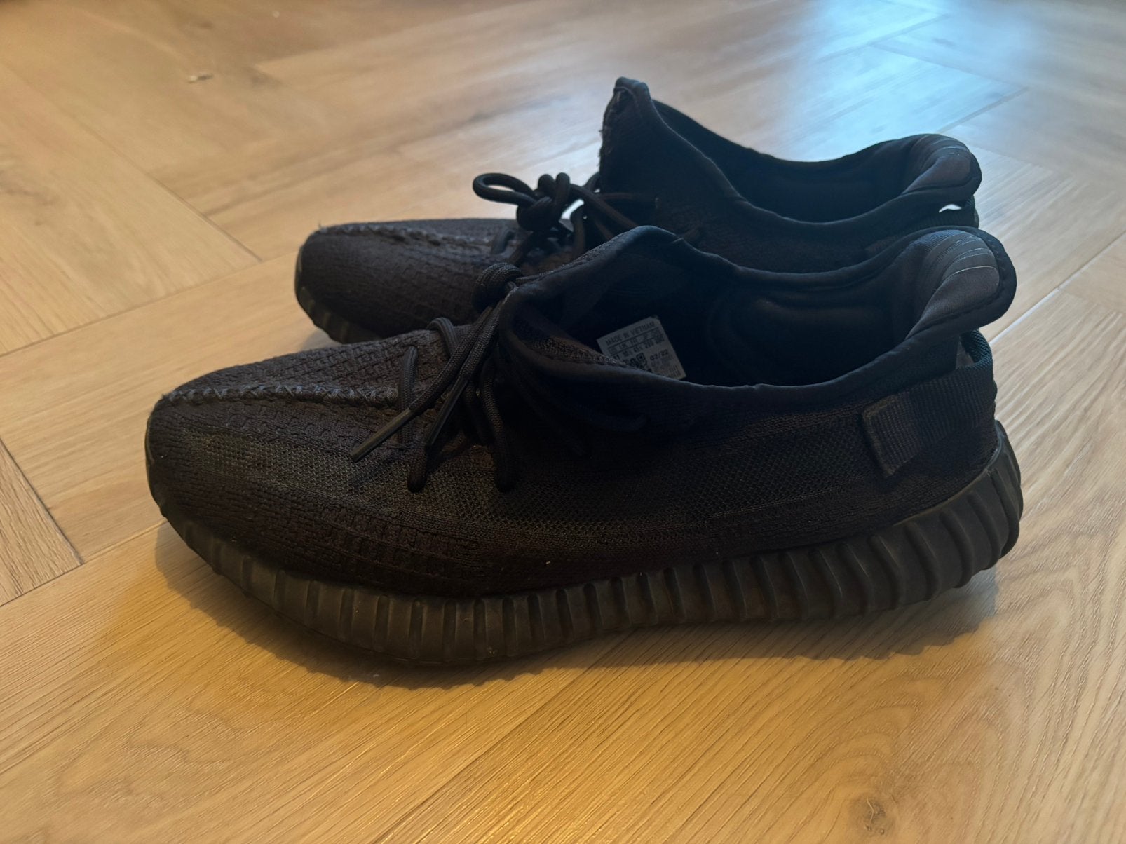 ORIGINELE Adidas Yeezy Boost 350 V2 maat 45,5, Kleding | Heren, Schoenen, Ophalen, Zo goed als nieuw