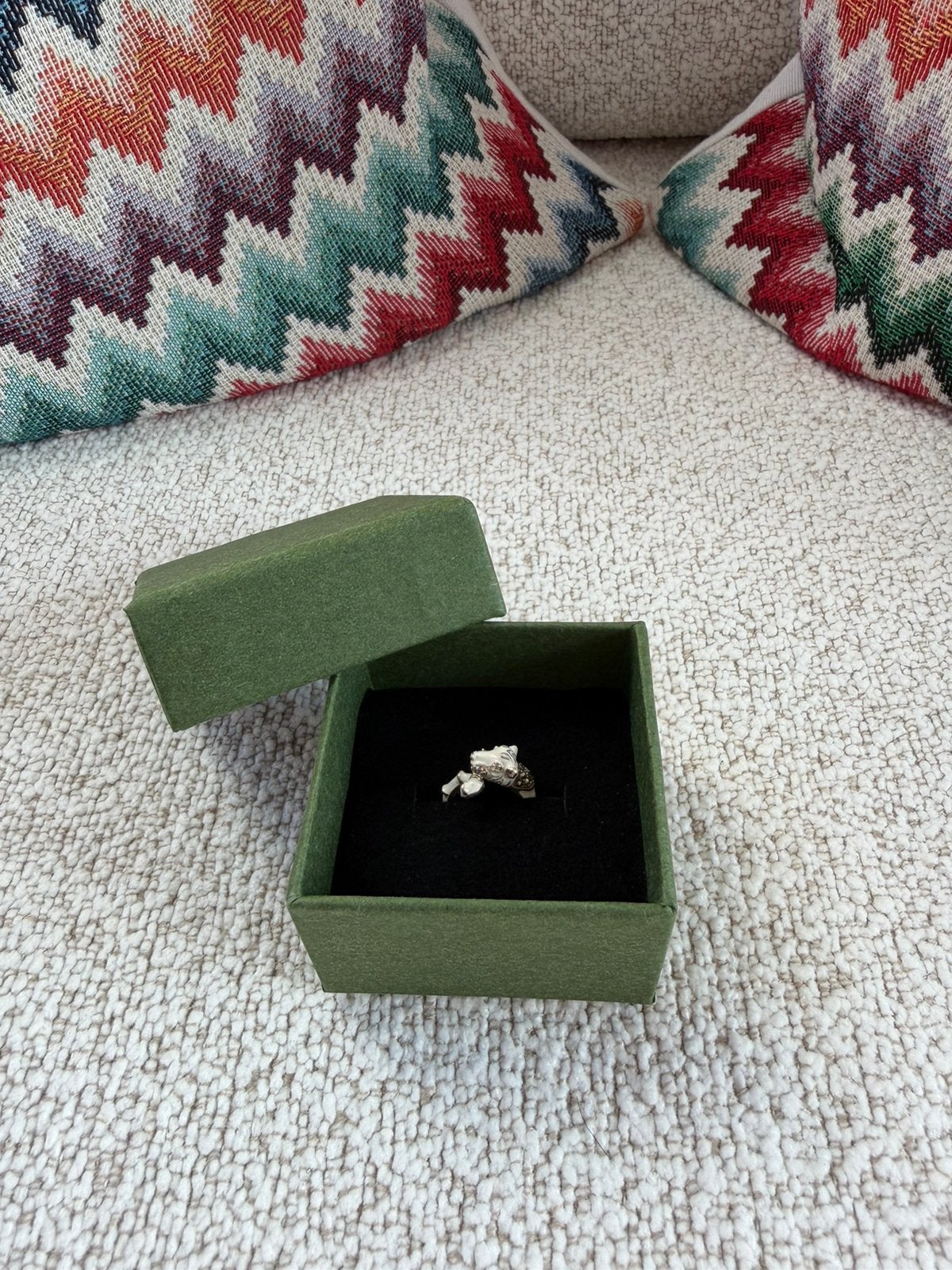 Anna + Nina Snow Panther Ear Cuff 14K, Hangers, Nieuw, Ophalen of Verzenden, Met edelsteen