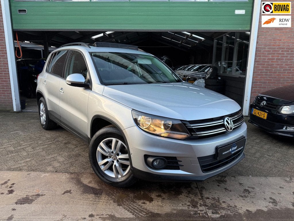 Volkswagen Tiguan 1.4 TSI Sport|PANO/NAVI/TRHK/BLUETOOTH/CLI, Voorwielaandrijving, 125 pk, Gebruikt, 4 cilinders