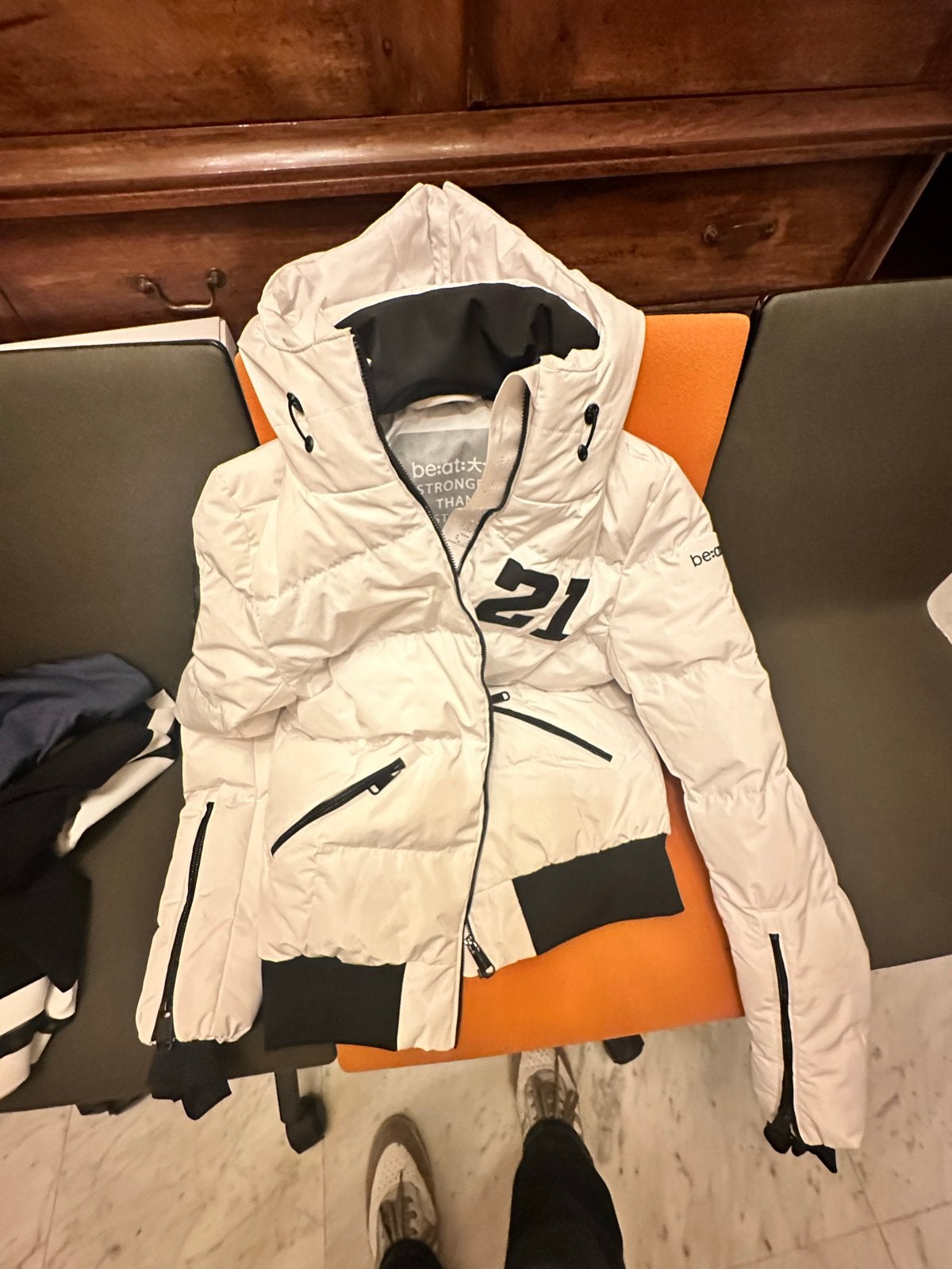Zo goed als nieuw ski-jack van be:at, maat S, Kleding | Dames, Wintersportkleding, Ophalen of Verzenden, Zo goed als nieuw, Maat 36 (S)