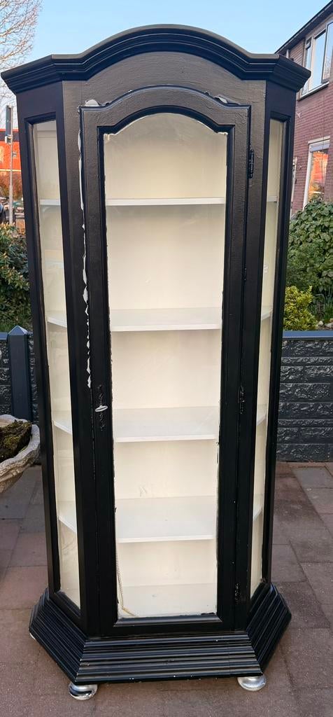 Opknap vitrinekast, Ophalen, 50 tot 100 cm, 150 tot 200 cm, 25 tot 50 cm