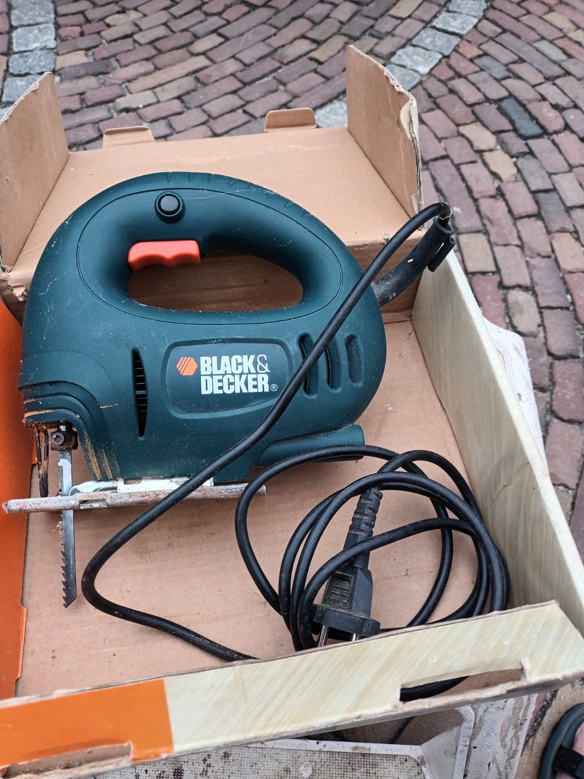 decoupeerzaag  Black &dekkerde, Doe-het-zelf en Verbouw, Gereedschap | Zaagmachines, Ophalen, Minder dan 600 watt, Decoupeerzaag
