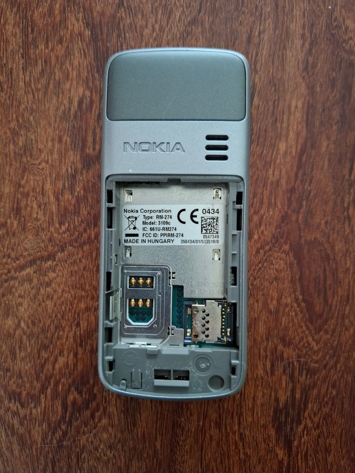 3x Nokia 3109c Mobiele Telefoons met Opladers, Telecommunicatie, Mobiele telefoons | Nokia, Gebruikt, Fysiek toetsenbord, Ophalen of Verzenden