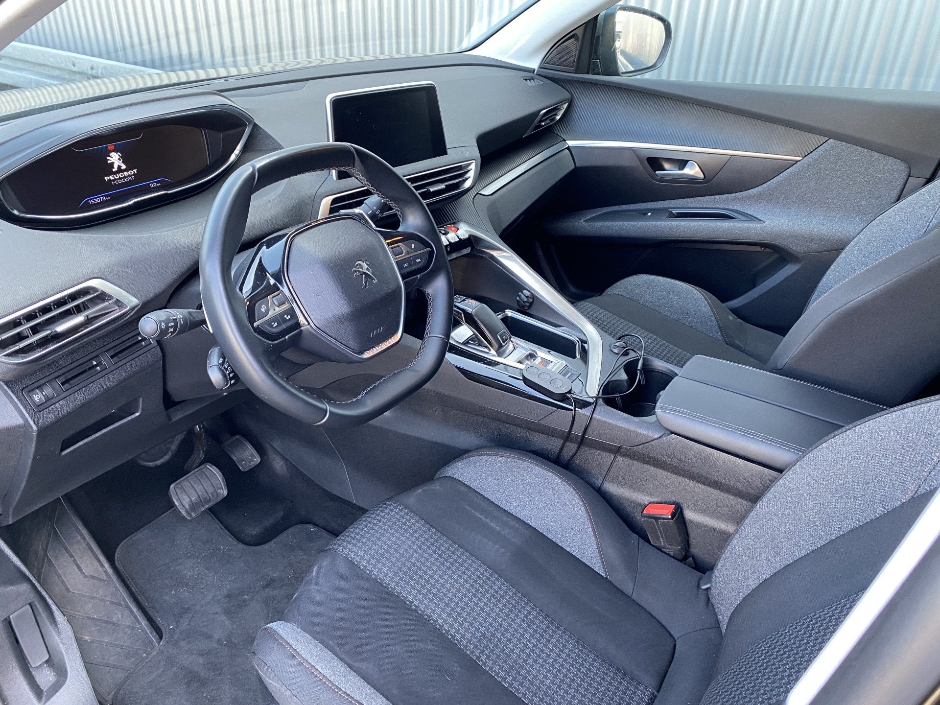 Peugeot 3008 1.2 PureTech Active Pack AUTOMAAT, 153Dkm, Clim, Stof, Gebruikt, 1199 cc, Grijs