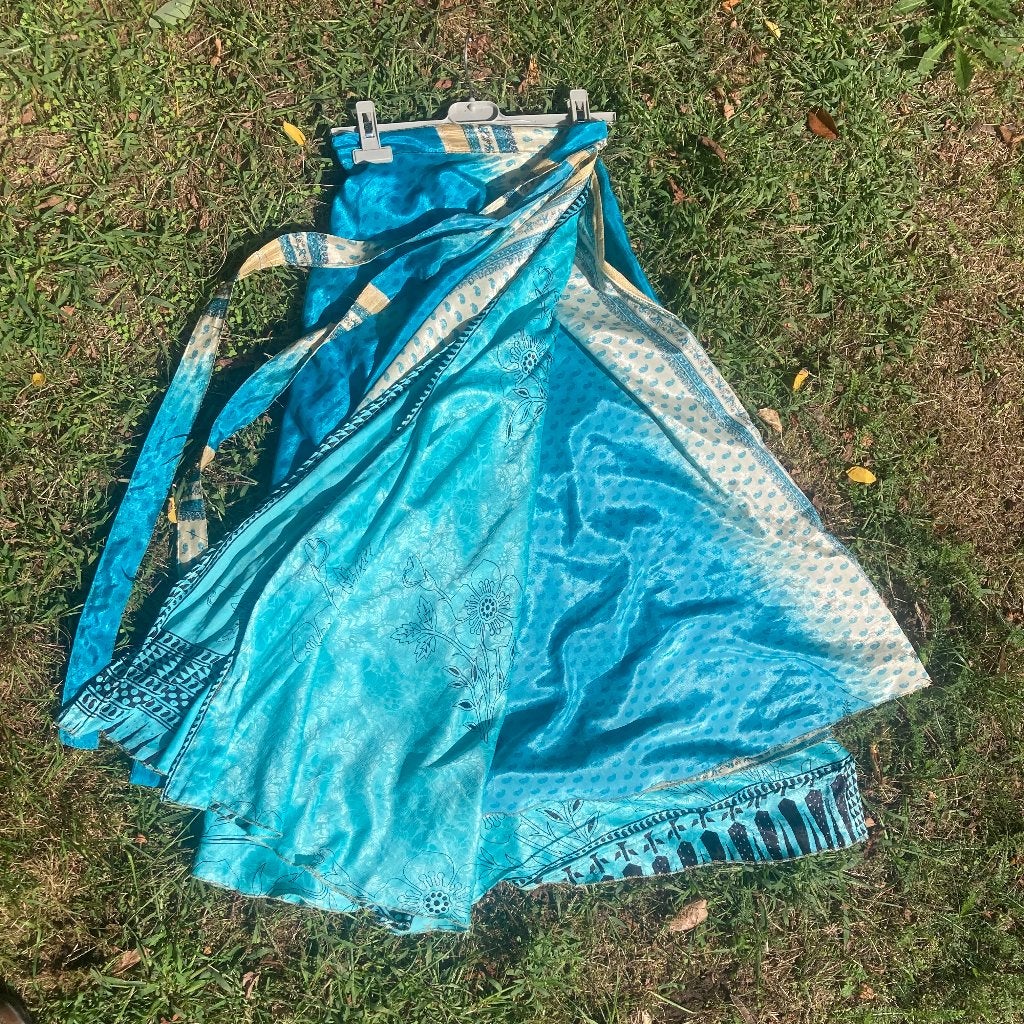 Blauwe zijden wikkelrokken, Maat 38/40 (M), Blauw, Nieuw, Ophalen of Verzenden