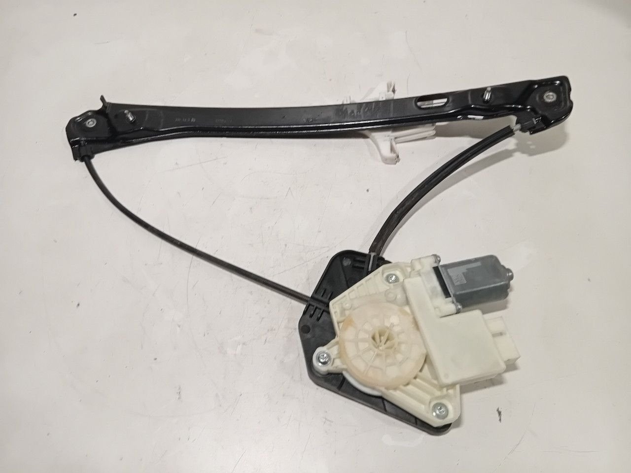 Raammechaniek elektrisch links achter Skoda Rapid, Onderdelen@venauto.nl, Van der Ven Autorecycling B.V., Gebruikt, Ettenseweg 76, 4706 PB Roosendaal, The Netherlands