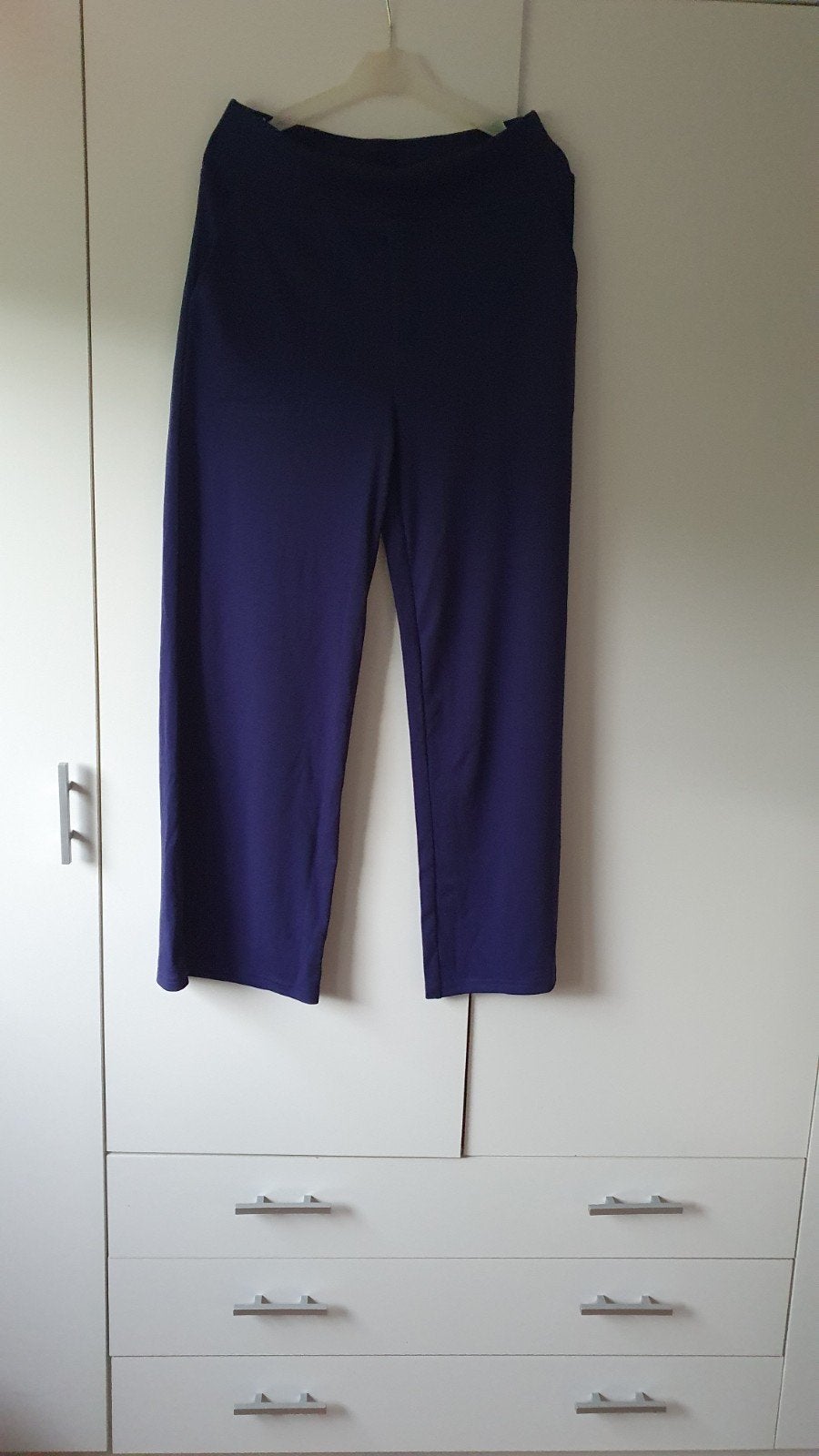 Nieuwe donkerblauwe legging met zakken - Maat L, Blauw, Maat 42/44 (L), Nieuw, Ophalen of Verzenden