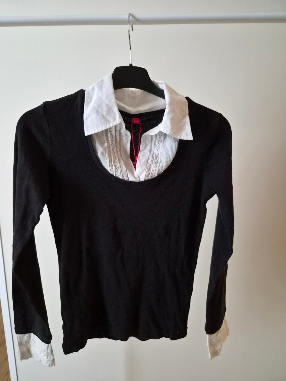Esprit shirt met lange mouwen en kraag - Maat XS, Diversen, Esprit-Allee, 40882 Ratingen, Duitsland, Nieuw, Ophalen of Verzenden