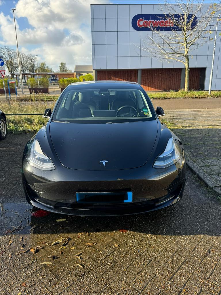 Foto 7 van Taxi huren/ Kia Niro huren/ verhuur/Taxichauffeur/Huren taxi