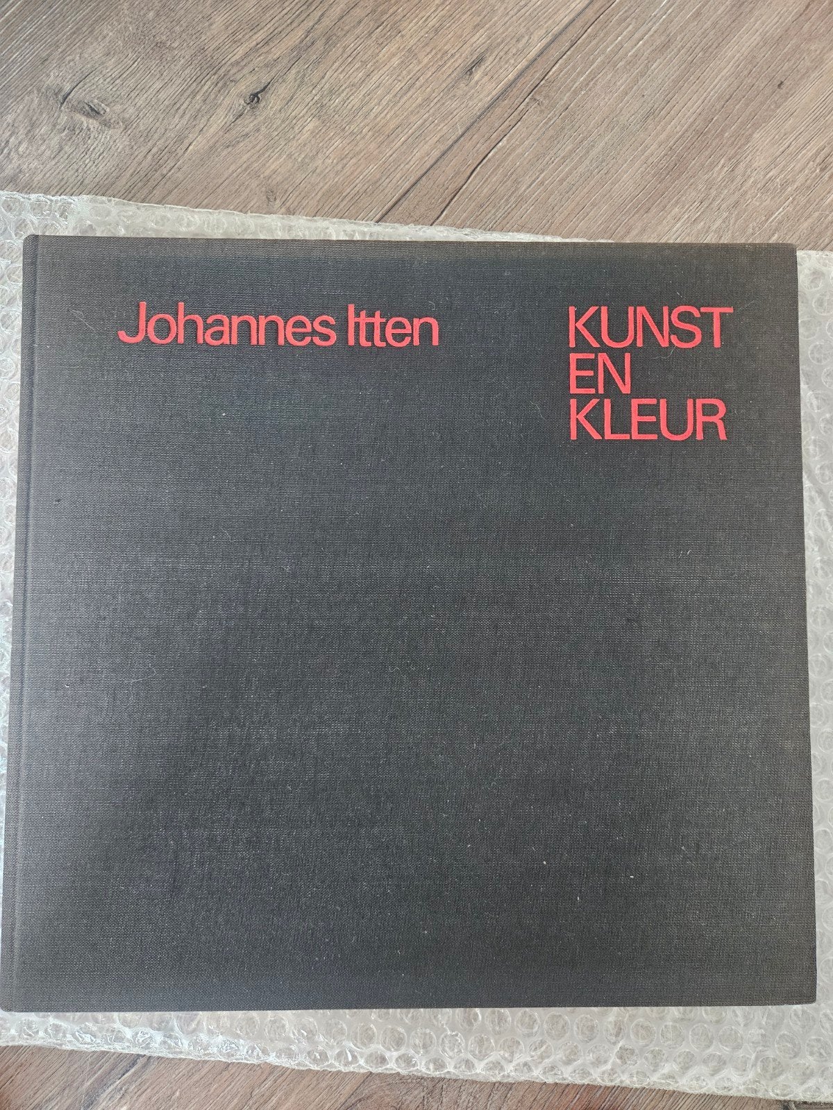 Johannes Itten - Kunst en Kleur (1979), Gelezen, Ophalen of Verzenden, Johannes Itten, Overige onderwerpen