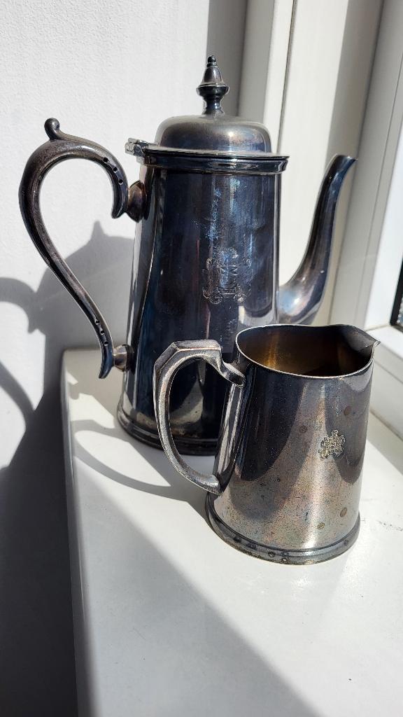 Thee/Koffie pot met Melk-kan, verzilverd., Ophalen of Verzenden