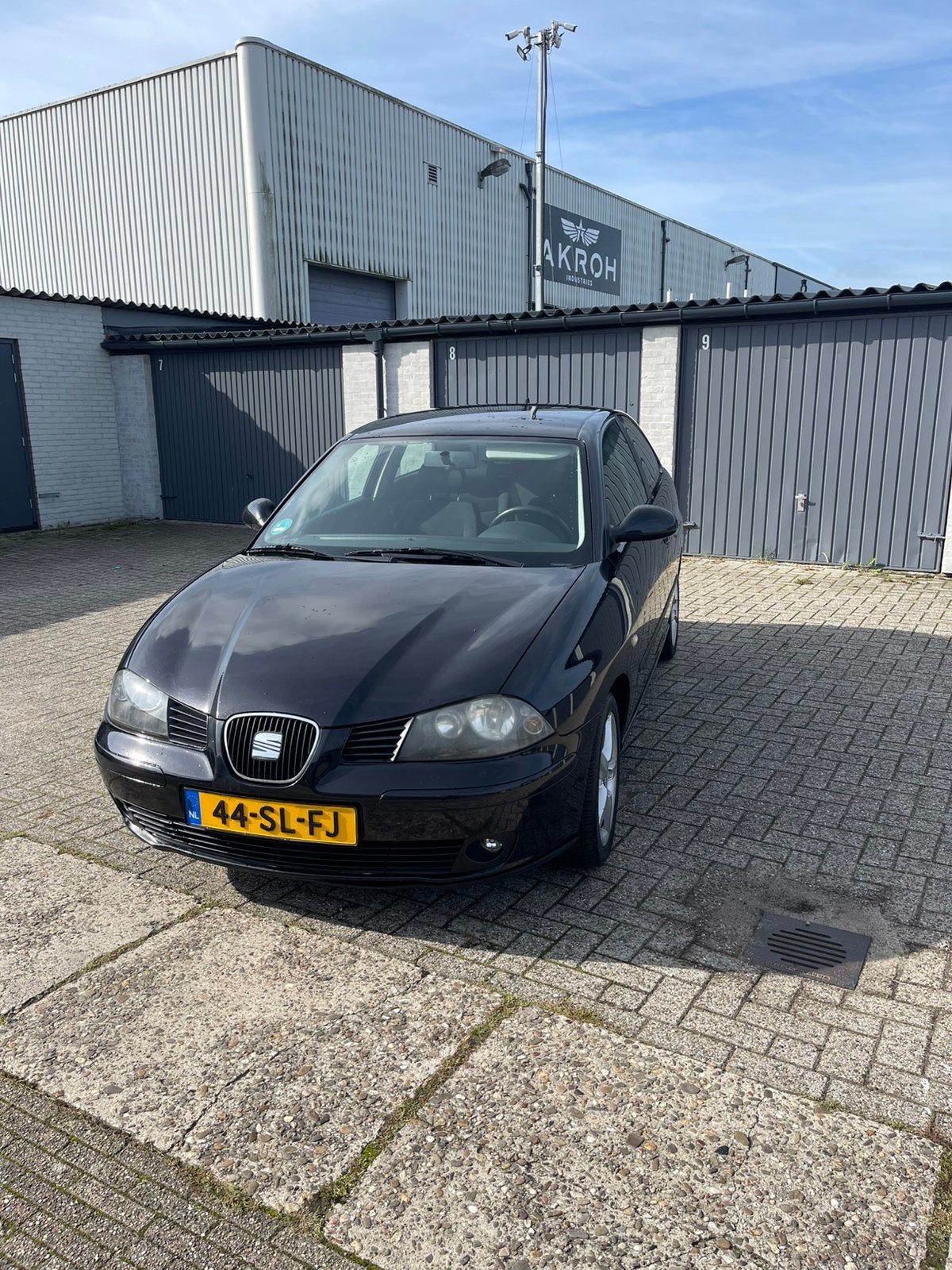 Seat Ibiza 1.4 16V 74KW 2006 Zwart airco cruise control, Voorwielaandrijving, 15 km/l, 40 €/maand, 4 cilinders