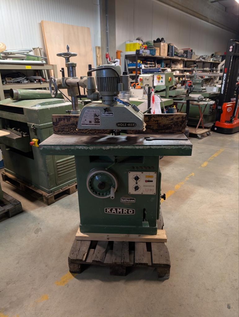 Kamro freesmachine met aanvoerapparaat, Ophalen, Gebruikt, Kamro, Kamro