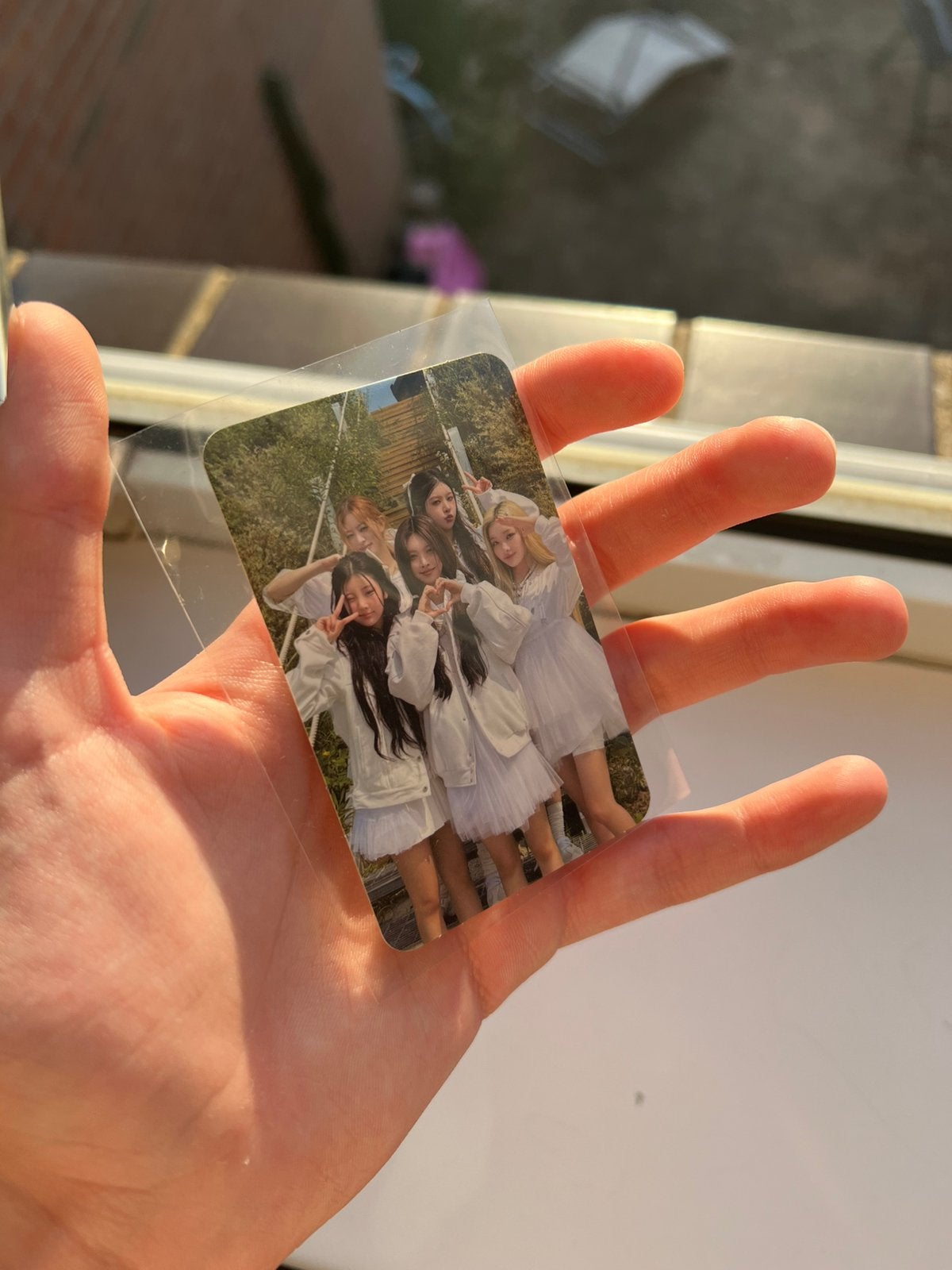 ILLIT I'll Like You officiele groeps photocard K-pop, Ophalen of Verzenden, Zo goed als nieuw, Foto of Kaart