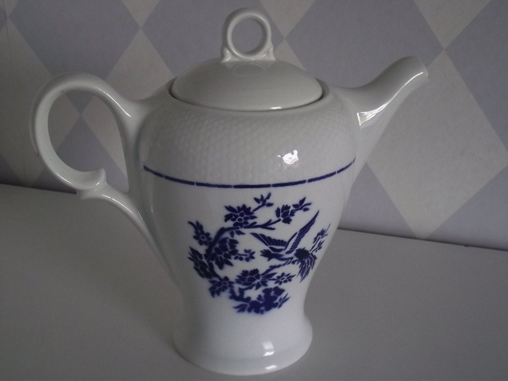 vintage porselein zwaluw theepot 24 cm St. Amand France 1940, Ophalen of Verzenden