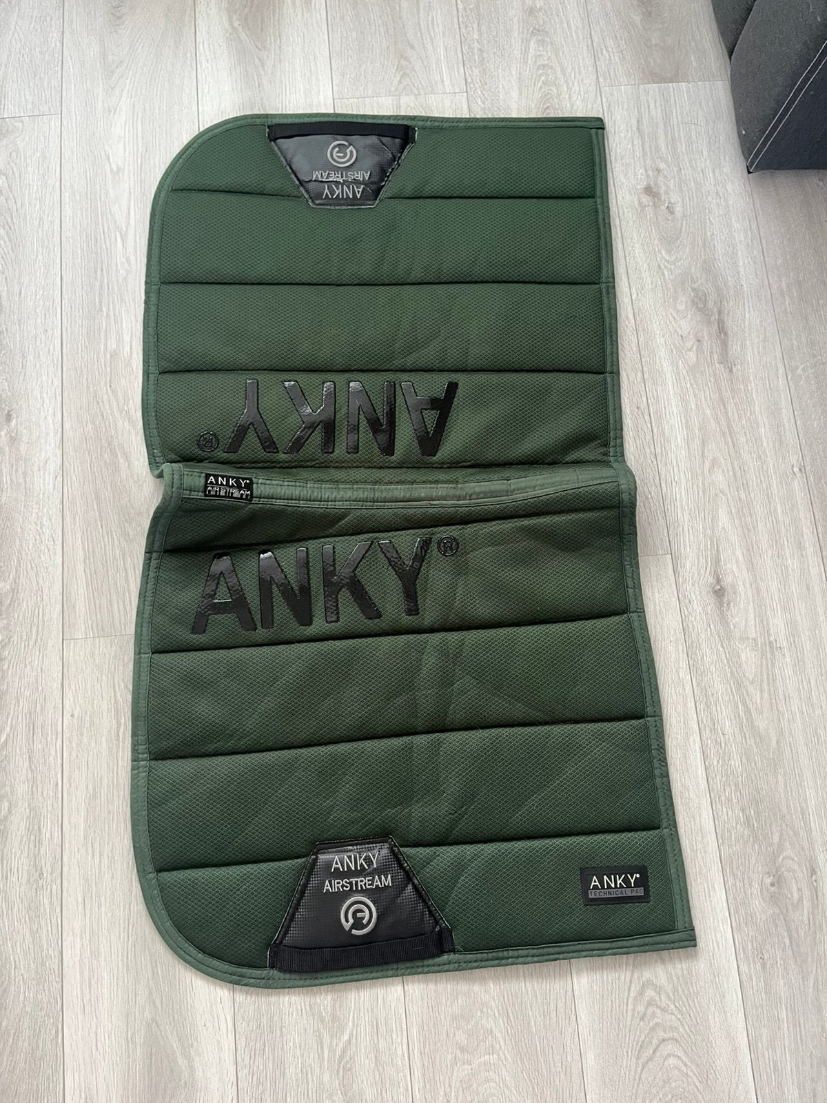 Anky zadeldek paard dressuur groen, Dieren en Toebehoren, Ophalen of Verzenden, Zo goed als nieuw, Groen, Dressuurdekje