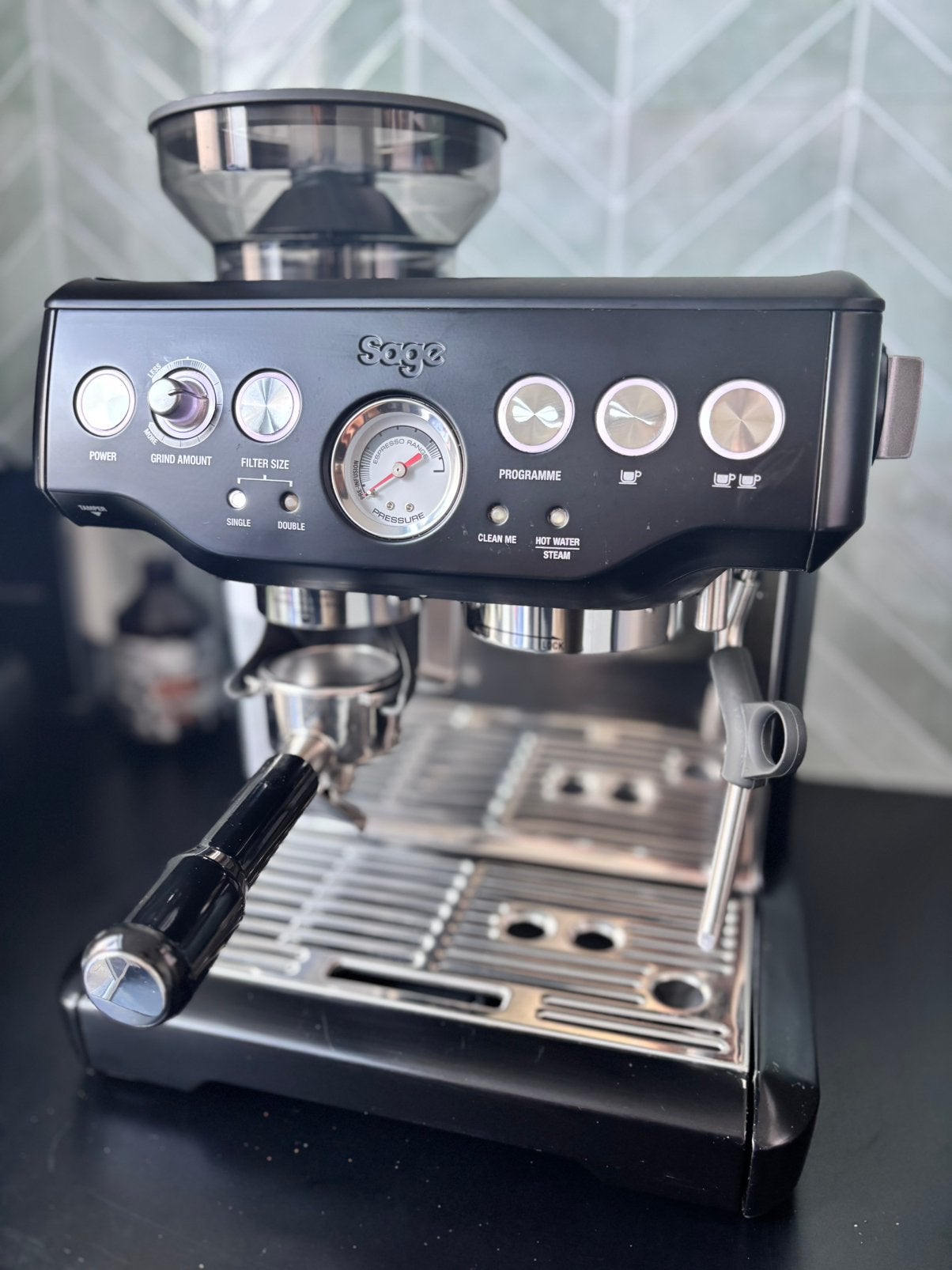 Sage Barista Express – Zeer nette staat | Zwart, Witgoed en Apparatuur, Ophalen, Espresso apparaat, Koffiebonen, Zo goed als nieuw