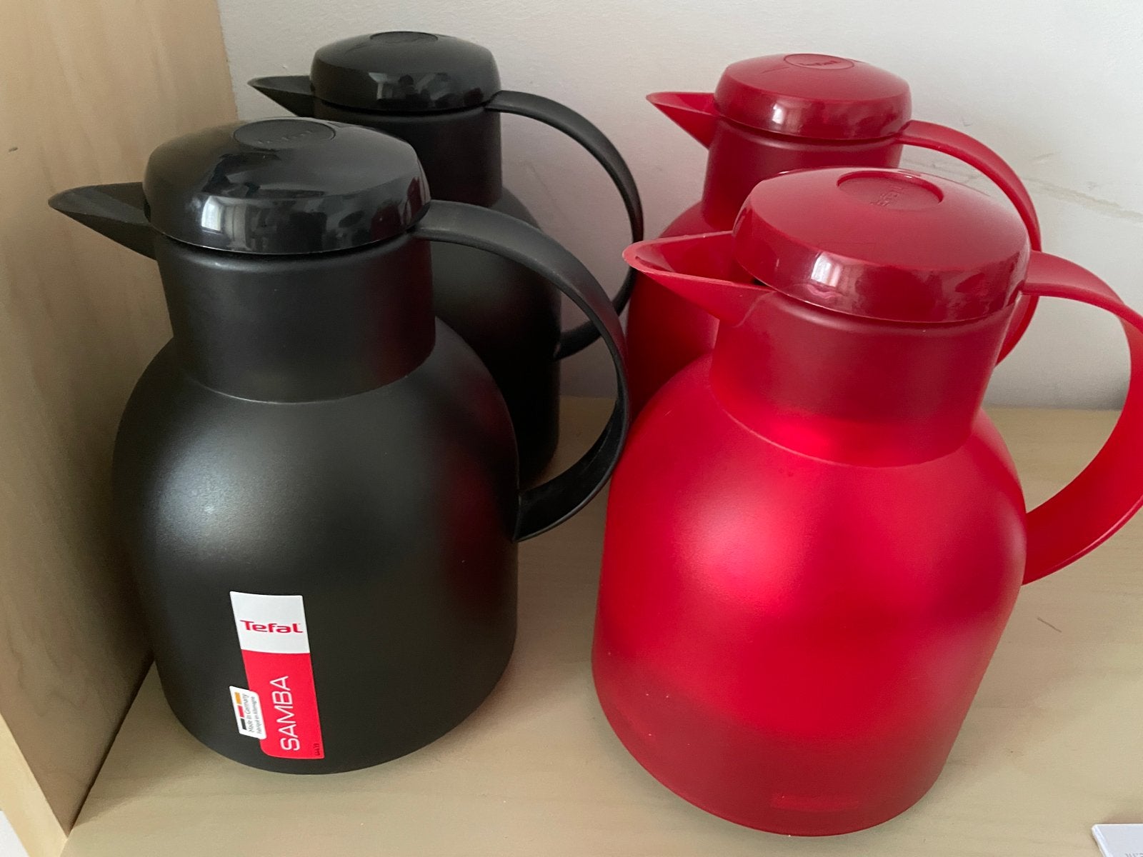Tefal Samba Thermoskan - Zwart en Rood (2 stuks), Overige typen, Verzenden, Kunststof, Zo goed als nieuw
