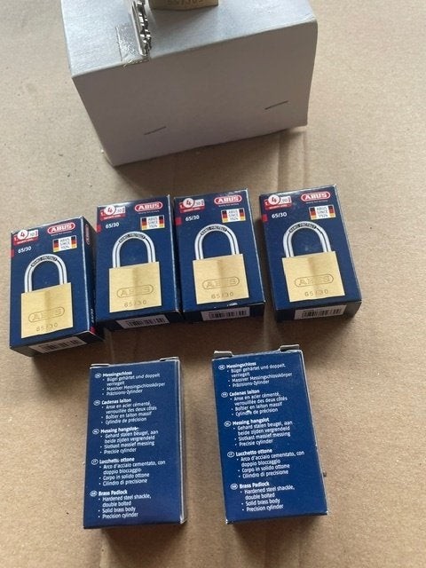 Abus hangsloten, Ophalen of Verzenden, Nieuw, Koper of Messing, Slot
