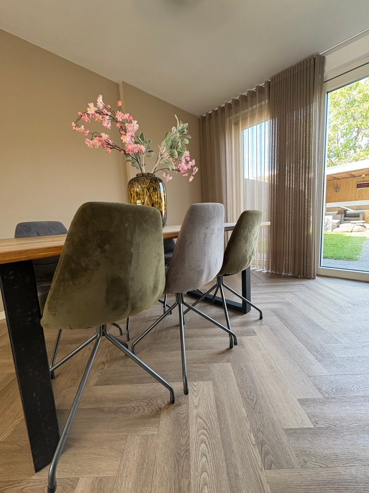 6 velvet eetkamer stoelen groen en grijs, Ophalen, Zo goed als nieuw, Grijs, Vijf, Zes of meer stoelen